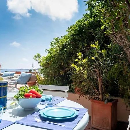 Con Grande Terrazza Vista Mare A *